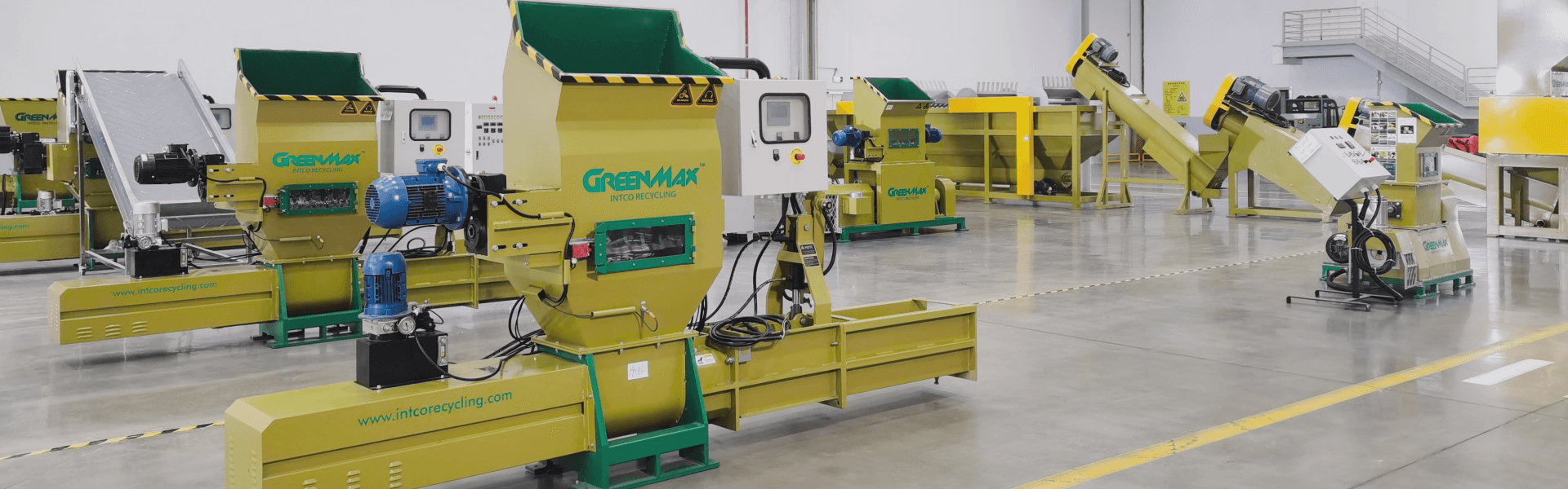 由鎮(zhèn)江英科再生機(jī)械有限公司生產(chǎn)的可再生PS泡沫塑料環(huán)?；厥諜C(jī)械為客戶提供了EPS廢料處理方案