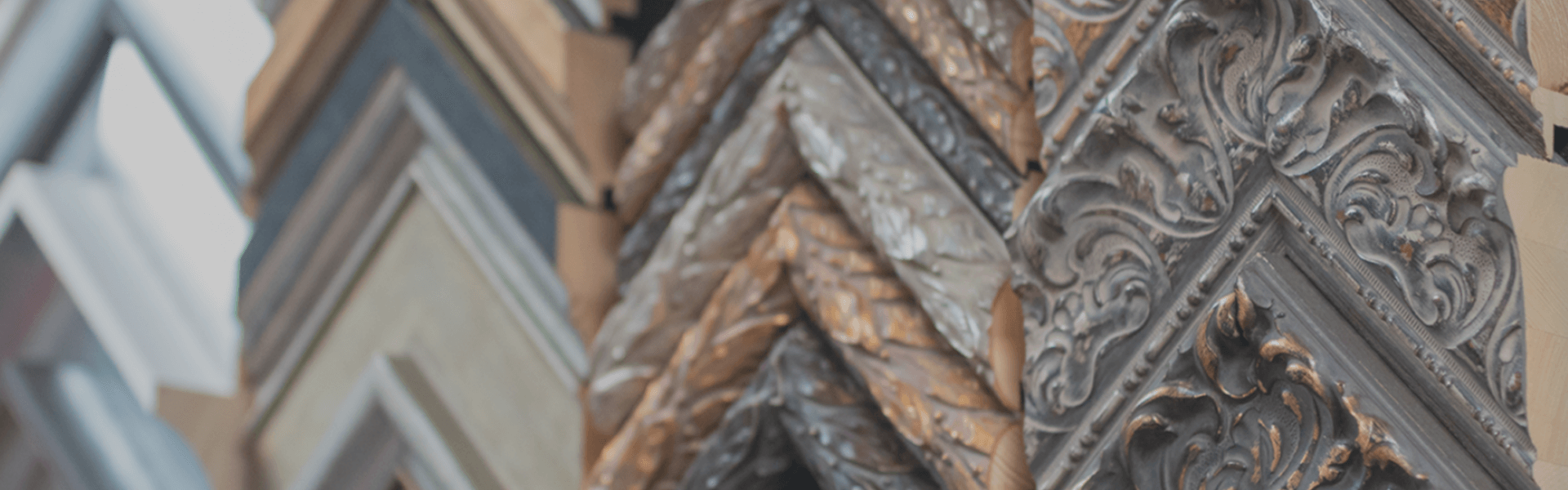 英科再生PS裝飾線條可作為踢腳線、頂角線、腰線，用于建筑裝飾，具有防水、防蟲蛀、無甲醛和易安裝等優(yōu)勢